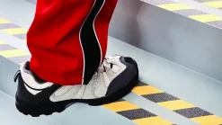 Ruban antidérapant TESA 60951 15 m x 50 mm noir/jaune PVC professionnel-Tesa Assa Abloy Hot