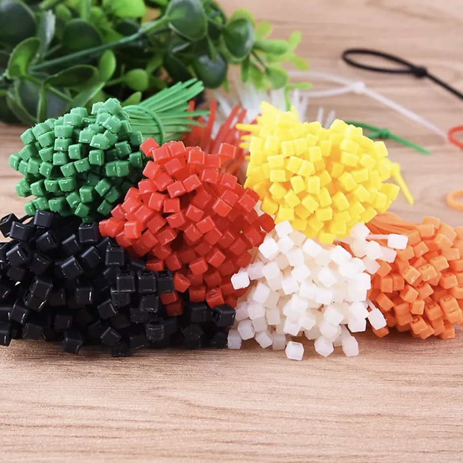 Serre-câbles de couleur en nylon, différentes tailles - 500 pièces assorties^Velamp Clearance