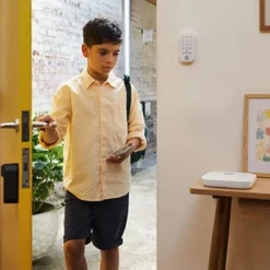 Serrure connectée Linus L2 noir-Yale Hot