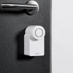 Serrure connectée Smart Lock Go blanche^Nuki