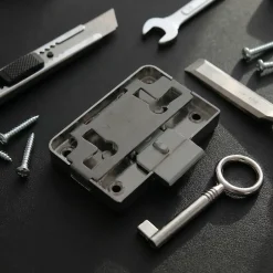 Serrure en applique l. 42 mm x H. 55 mm x EP. 9 mm^Diall Online