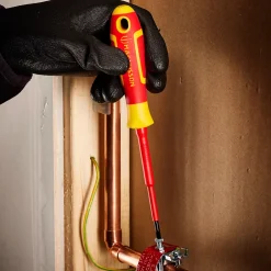 Tournevis plat VDE 100 x 4 mm^Magnusson