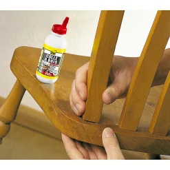 Colle à bois express - Plus forte que le bois, résistante à l'humidité, embout de précision, transparente, biberon 250g^UHU Clearance
